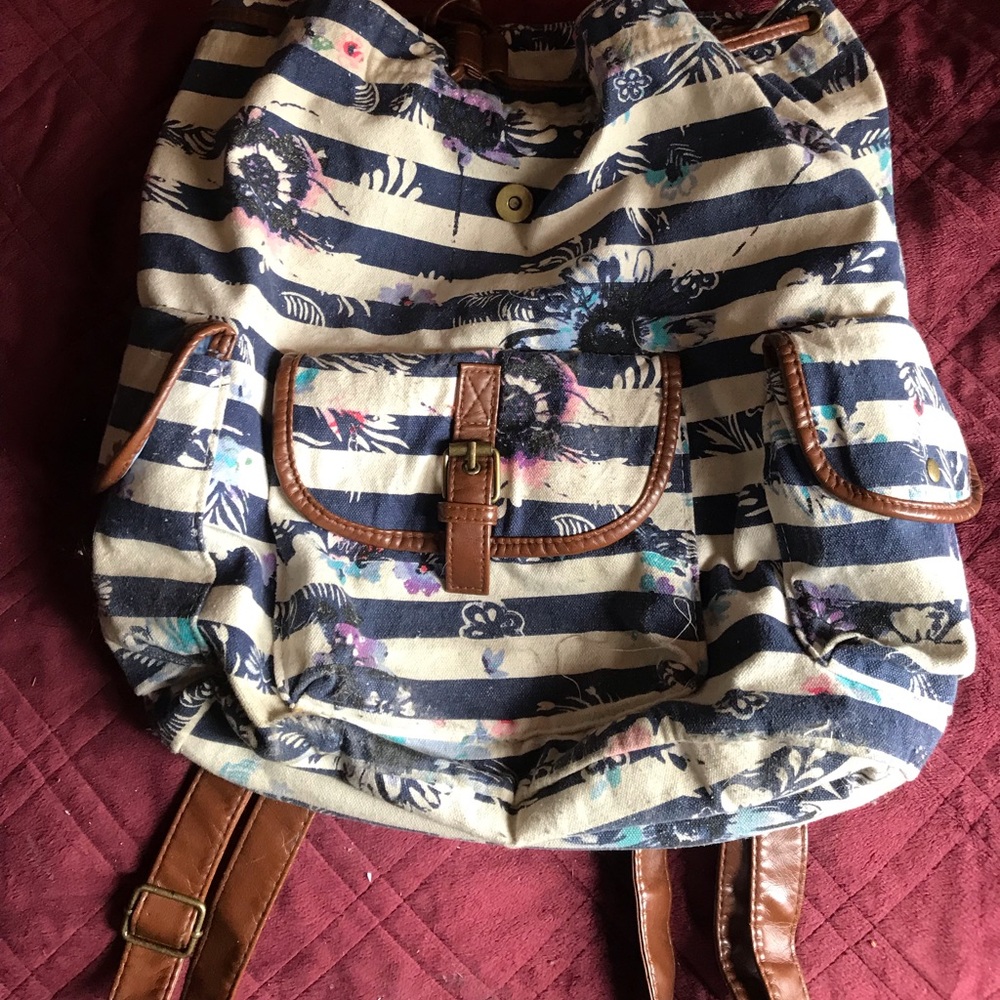 claire’s magnetic backpack